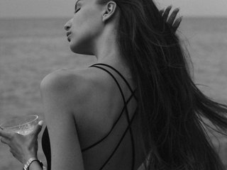 Chat de video erótico -WitchBlades-