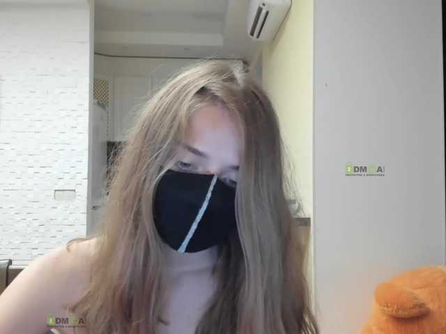 Capturas de pantalla de transmisión -Melissa-