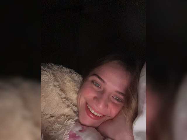 Capturas de pantalla de transmisión -Melissa-