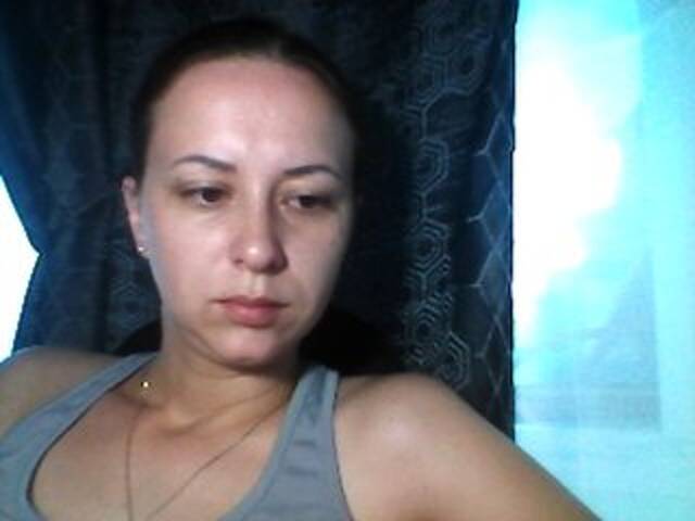 Capturas de pantalla de transmisión 19Eleonora