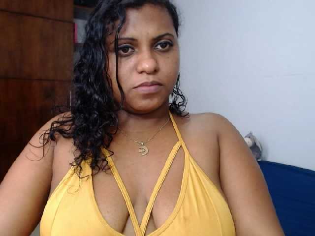 Fotos AbbyLunna1 hot latina girl wants you to help her squirt # big tits # big ass # black pussy # suck # playful mouth # cum with me mmmm