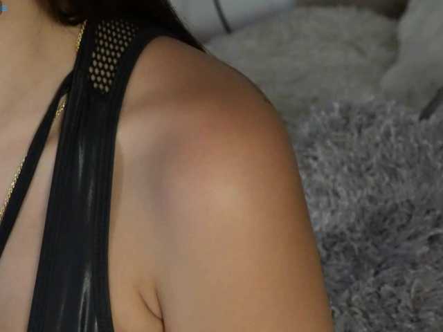 Capturas de pantalla de transmisión AbellaCroft