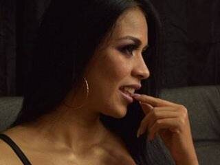 Chat de video erótico AdaraDerail