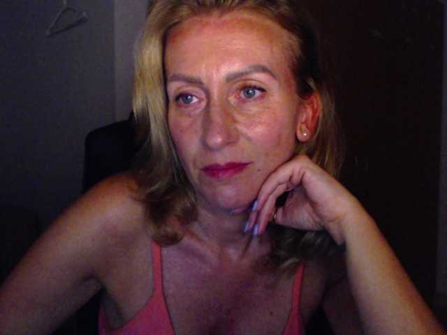 Capturas de pantalla de transmisión AdreySmith