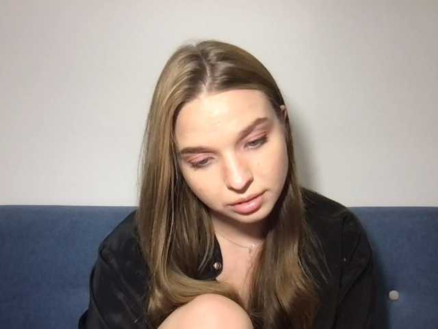 Capturas de pantalla de transmisión AdrianasDoll