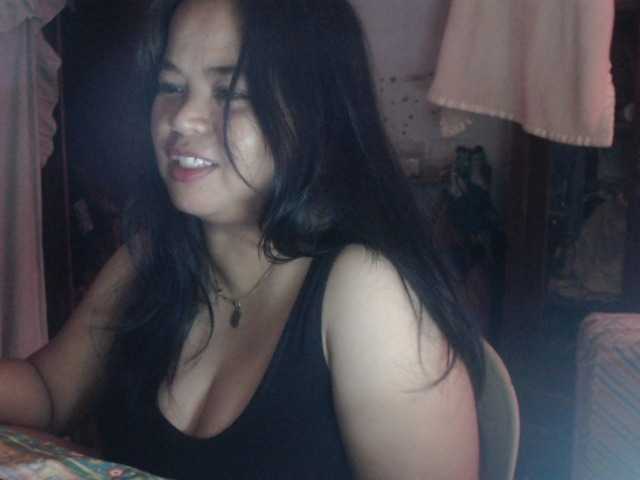 Capturas de pantalla de transmisión adrianna