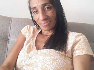 Chat de video erótico Agatanova1