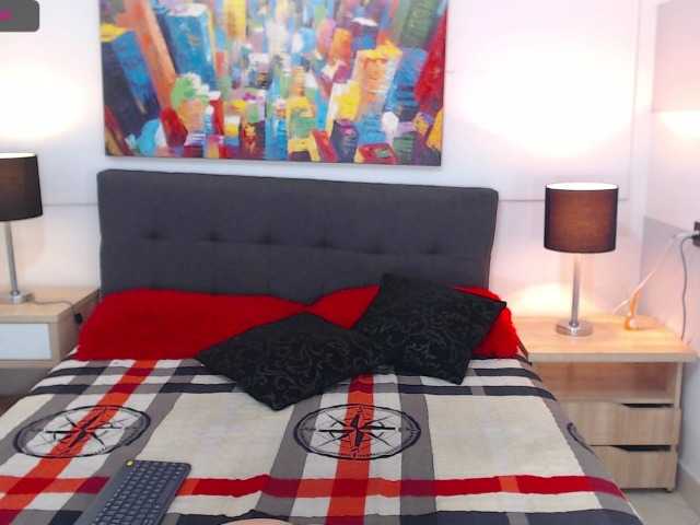 Capturas de pantalla de transmisión Agathamonroe