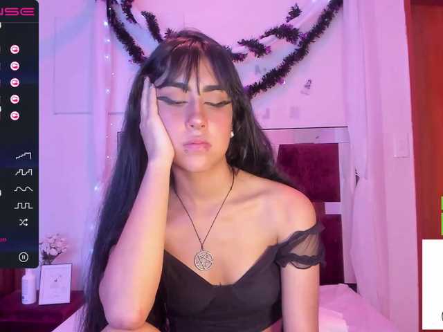 Capturas de pantalla de transmisión AggathaLee