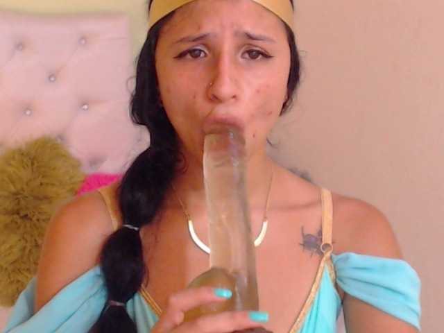 Capturas de pantalla de transmisión AlanaMiller