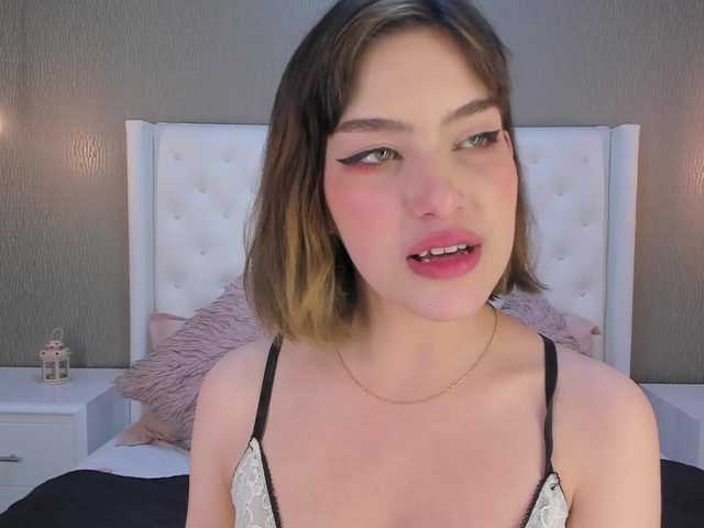 Capturas de pantalla de transmisión AlegnaTaylor