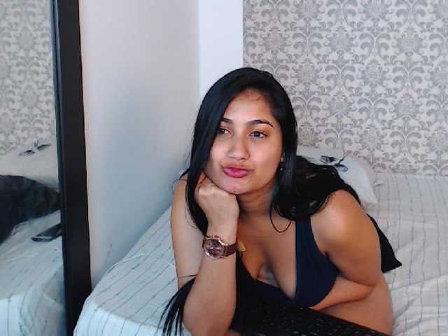 Fotos AlexaCruz Hey come and tell me wht blow your mind!Make you cum with my squirts!! #new #clit #ass #pussy #latina #boobs #curvy