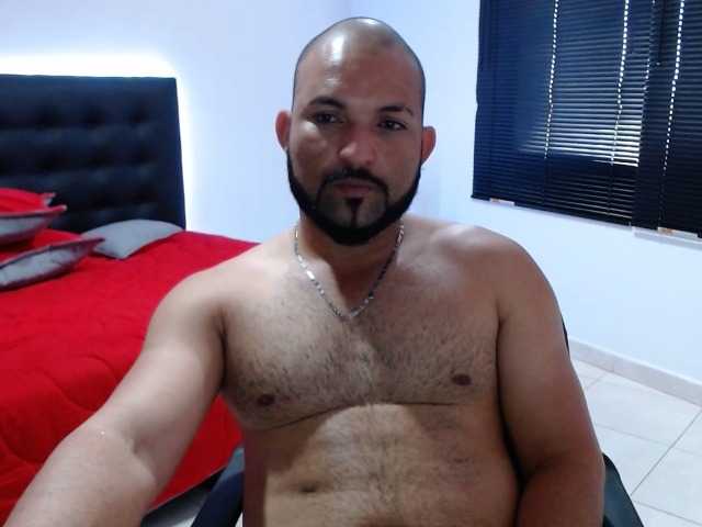 Capturas de pantalla de transmisión AlexaYDwayne