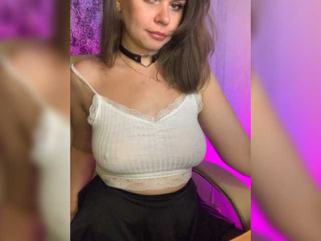 Capturas de pantalla de transmisión Alisia_Purr