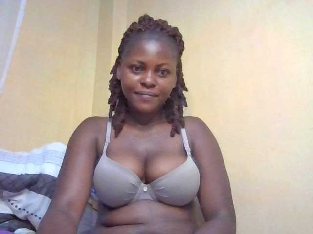 Capturas de pantalla de transmisión Alicia2025