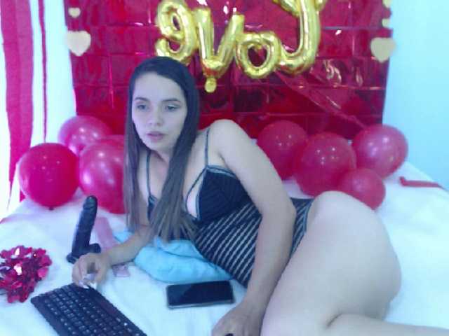 Capturas de pantalla de transmisión AliciaHank