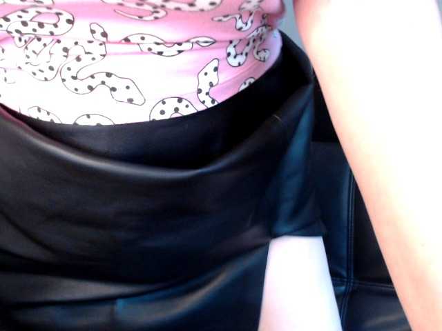 Capturas de pantalla de transmisión AlienKamila