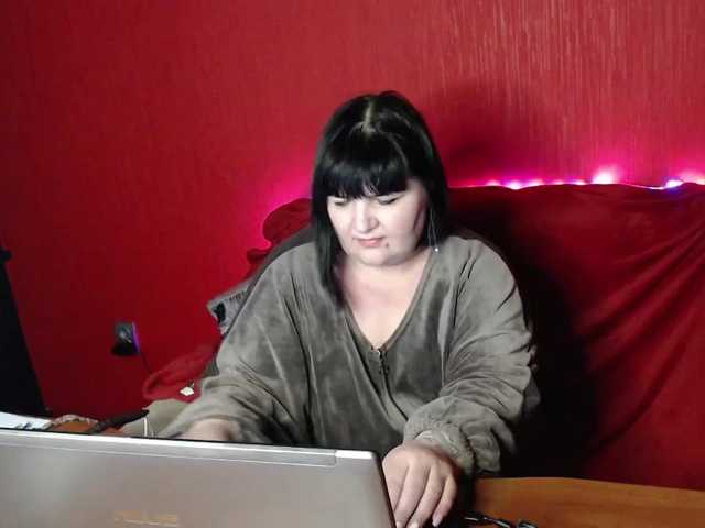 Capturas de pantalla de transmisión AliraDom