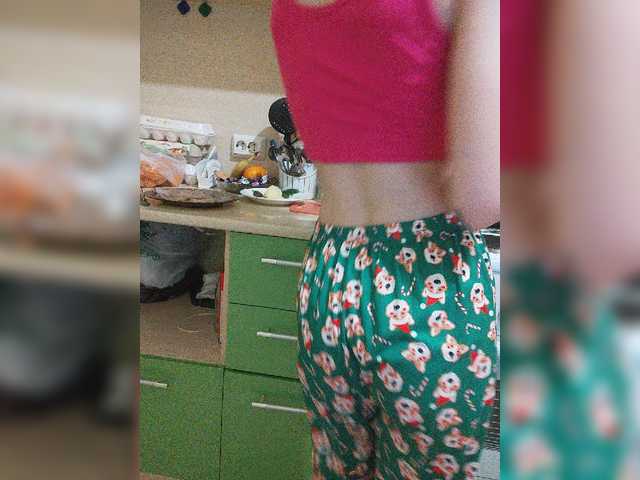 Fotos alisa877 I don't undress in the general chat. Before private, write in a personal account. Lovense from 2 tokens 20 random, 50 wave, 100 impulse, 200 earthquake, 2000 fireworks. Favorite mode 13, 51, 102