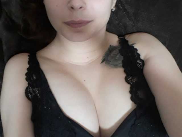 Capturas de pantalla de transmisión AlisaDi