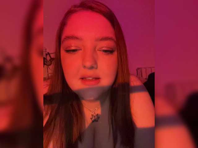 Capturas de pantalla de transmisión AlisaptichkA