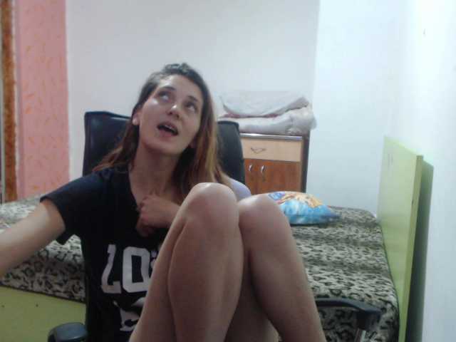 Capturas de pantalla de transmisión alishallovexx