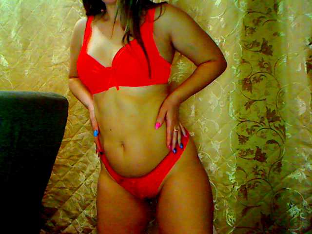 Fotos Alkelimi-me18 Hi everyone, I'm Kira! I do not show my face! Welcome to my room! Be nice!Lovense from 2 tokens, please me with the sound of your advice !!! I SEE THE CAMERA ONLY IN PRIVATE!!!