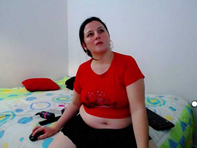 Capturas de pantalla de transmisión allisonbaby