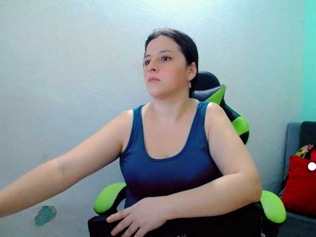 Capturas de pantalla de transmisión allisonbaby