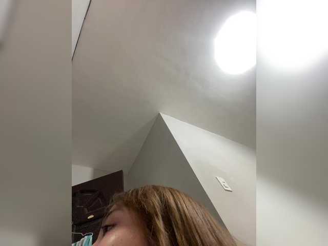 Capturas de pantalla de transmisión Alliyah69