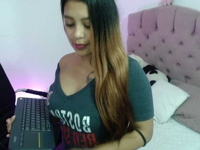 Capturas de pantalla de transmisión Allyss