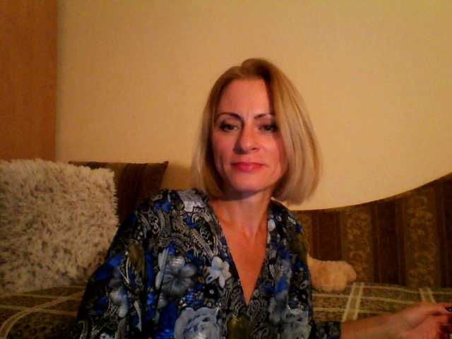 Capturas de pantalla de transmisión Alyisa