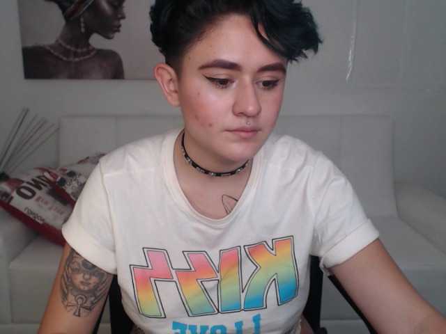 Capturas de pantalla de transmisión amarantabekam