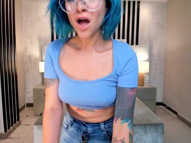 Fotos AmyAddison Would u mind a Deepthroat? ♥ I want your CUM in mouth! ♥ Topless + Blowjob at Goal 273