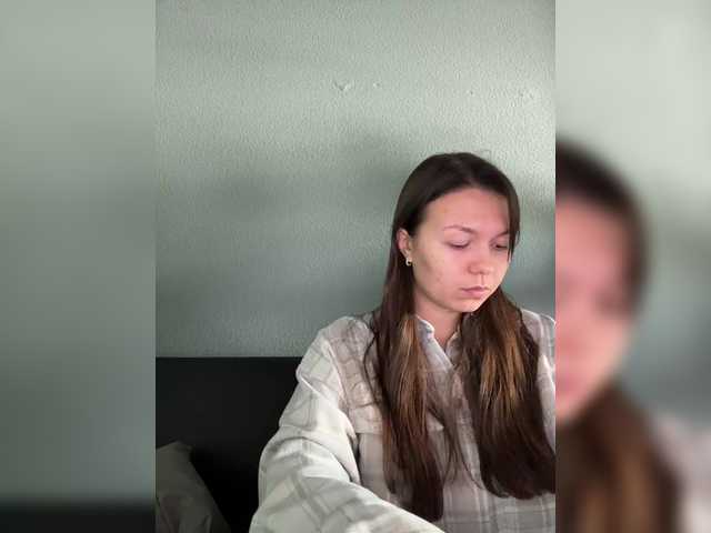 Capturas de pantalla de transmisión AmyVi