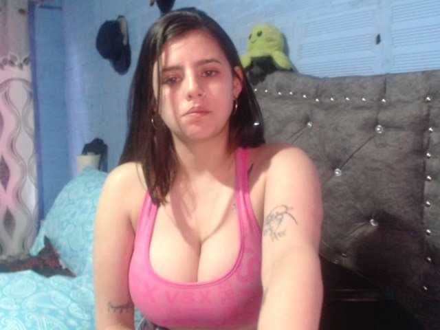 Capturas de pantalla de transmisión angelaasm