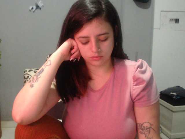 Capturas de pantalla de transmisión angelaasm