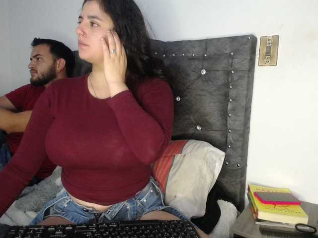 Capturas de pantalla de transmisión angelaasm