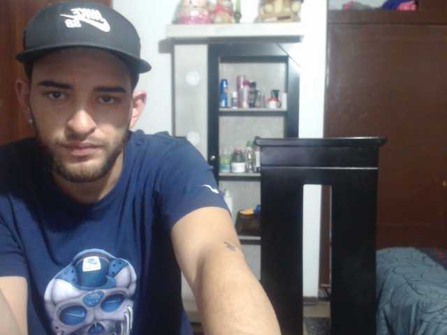 Capturas de pantalla de transmisión angelaasm