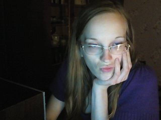 Capturas de pantalla de transmisión Angelpussy1