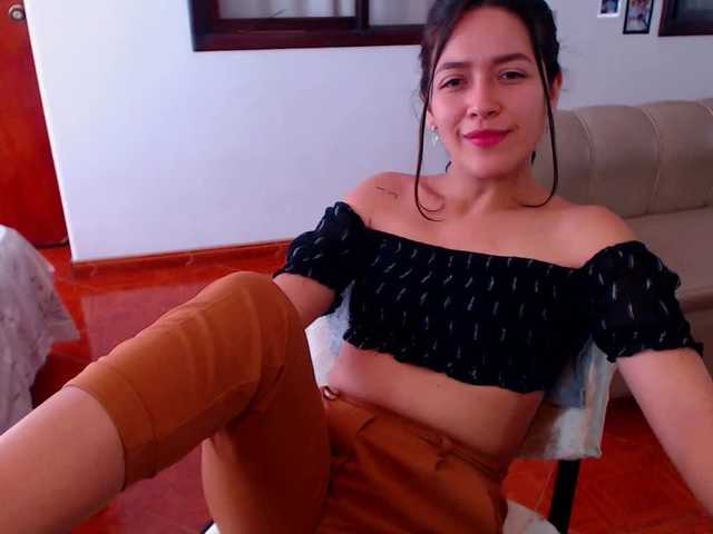 Capturas de pantalla de transmisión AngieGil