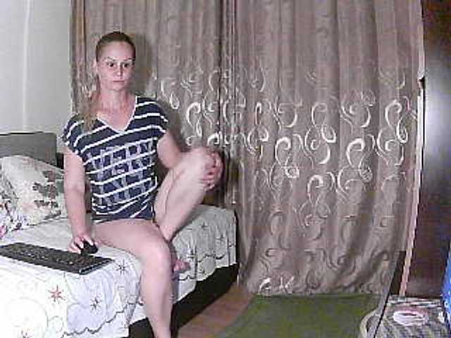 Fotos ANGY82 lovense toy connected and respond to tips