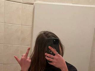 Chat de video erótico anirie_findom