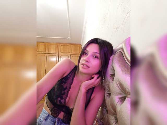 Capturas de pantalla de transmisión Anisahvip