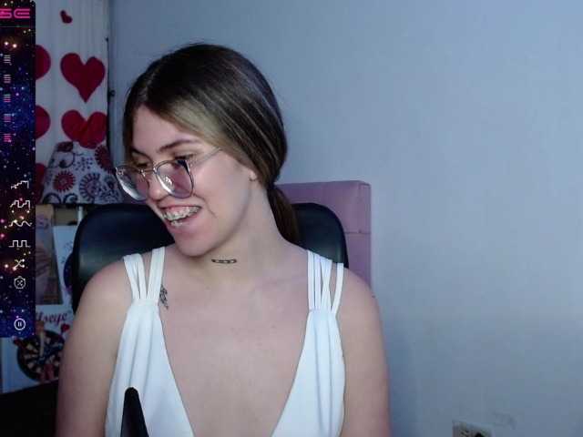 Capturas de pantalla de transmisión canela_love