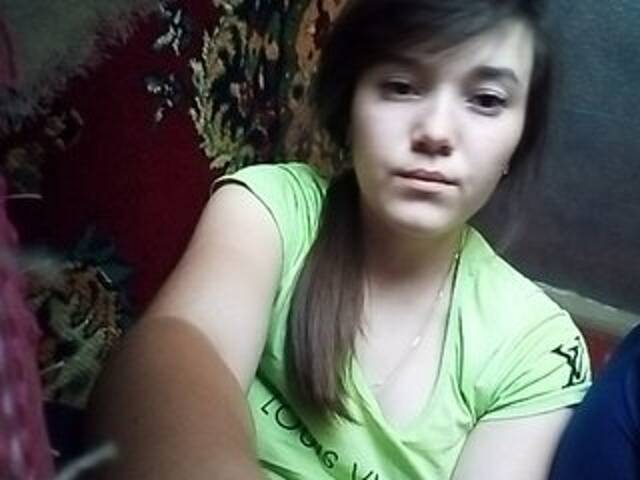 Capturas de pantalla de transmisión Anna61566