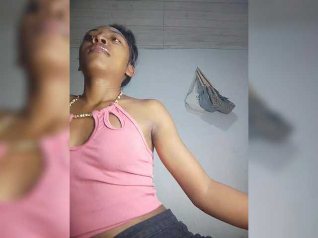 Capturas de pantalla de transmisión Annais19