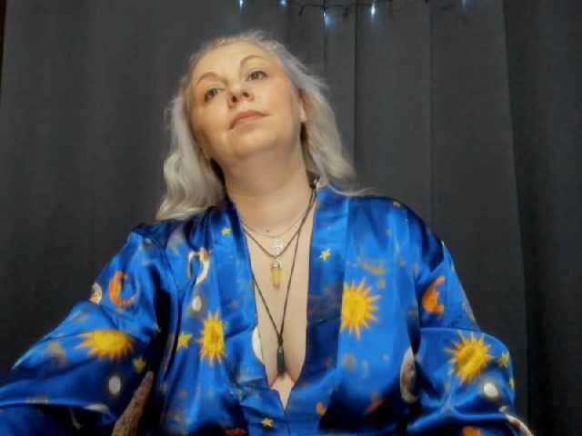 Capturas de pantalla de transmisión AnngelynaJoy