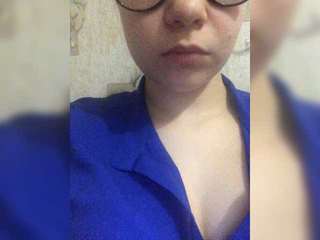 Capturas de pantalla de transmisión Anni-li