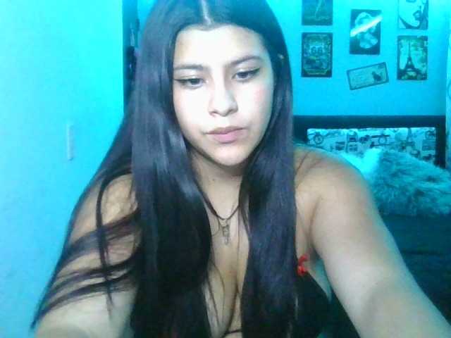 Fotos annie-smith14 #lovense#new#latina#bigboobs#young